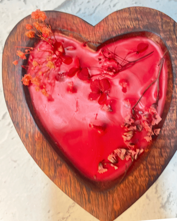 Red Heart Scented Wooden Candle - Image 8