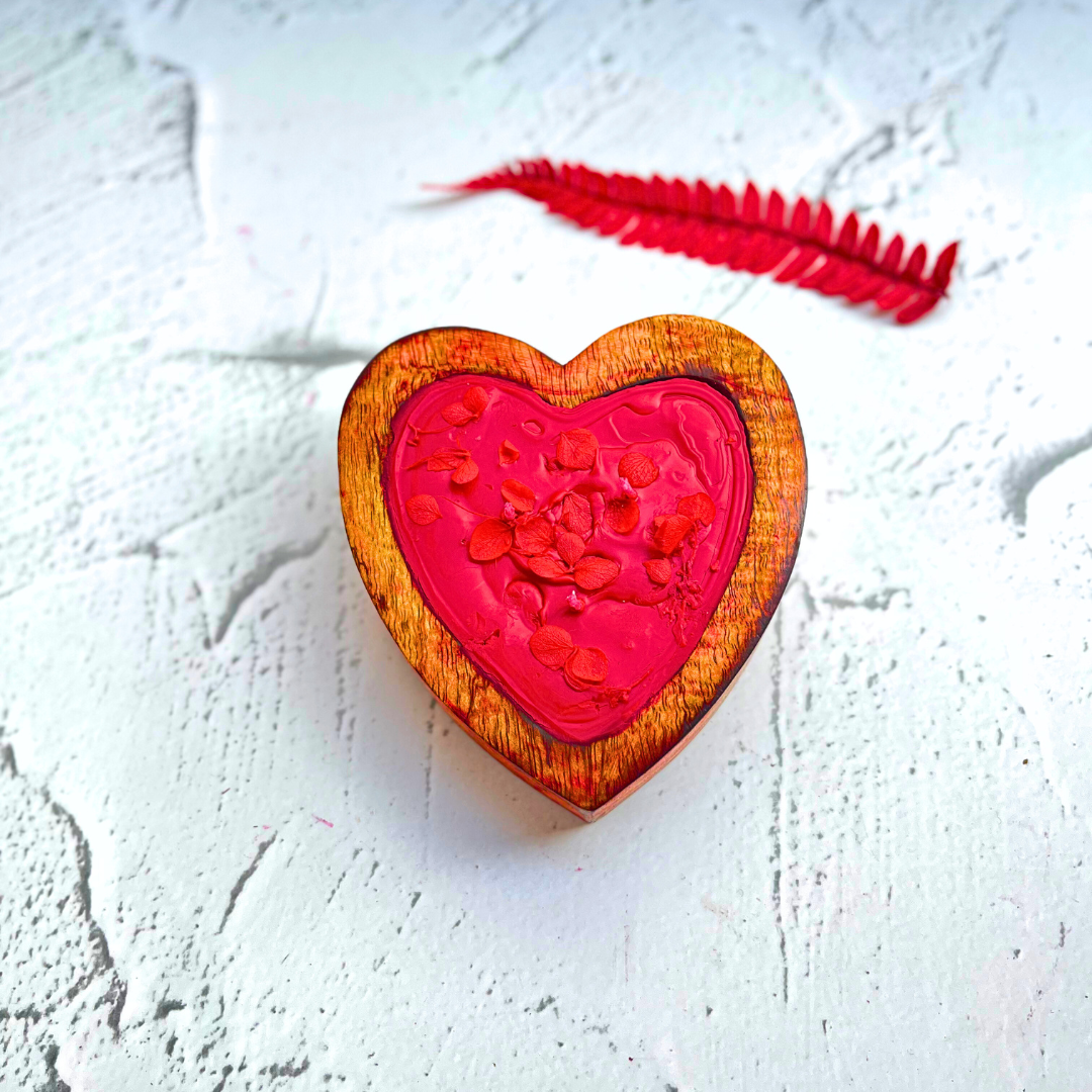 Red Heart Scented Wooden Candle - Image 4