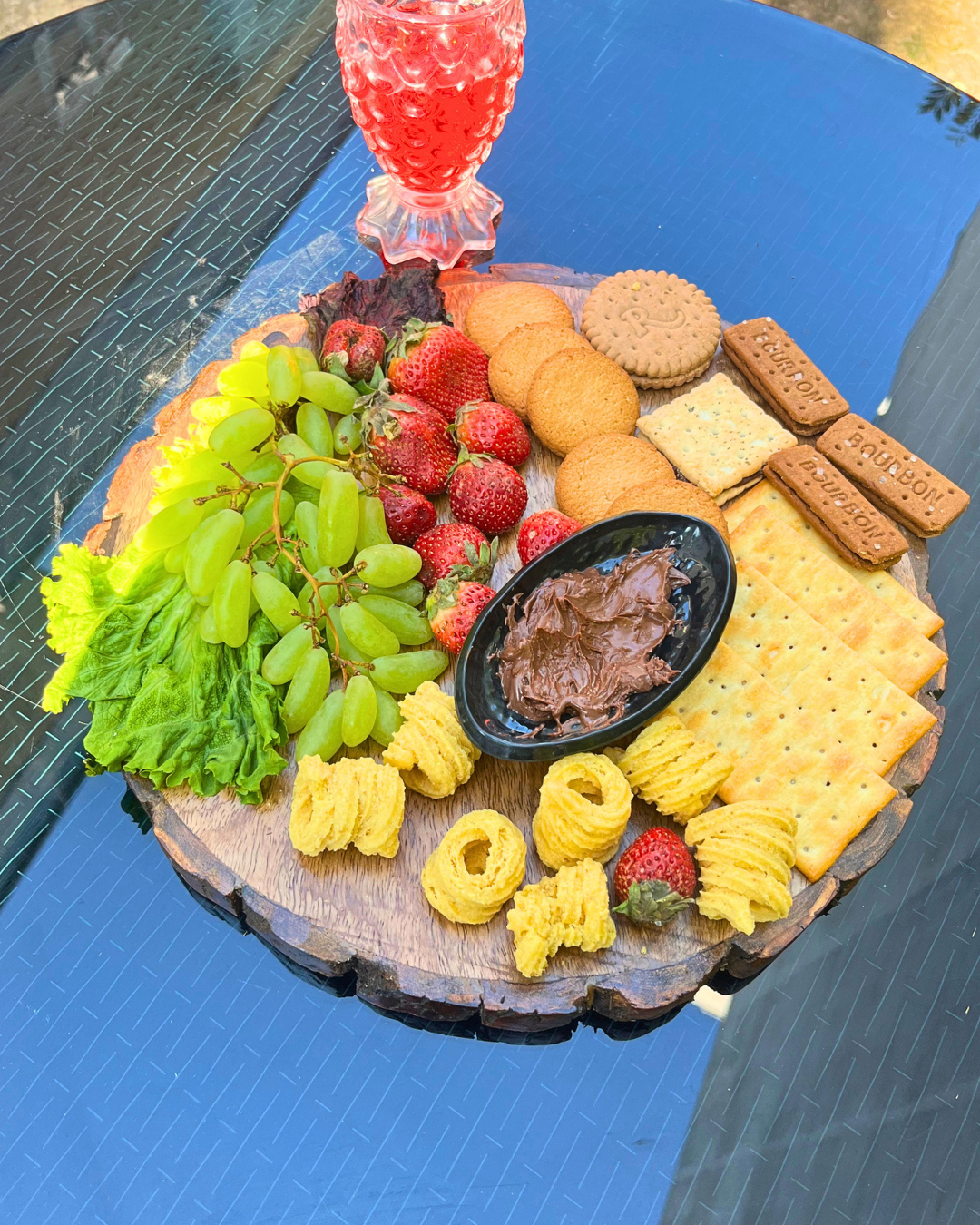Rustic Wooden Serving Platter (Live Edge)/ Wooden Slice